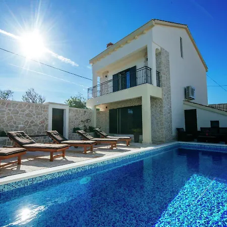 Stunning With Swimming Pool In *