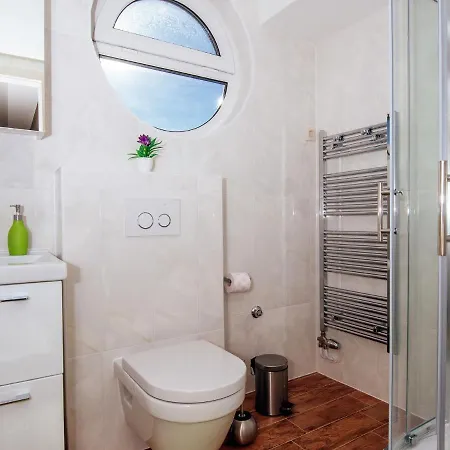 Villa Stunning With Swimming Pool In *